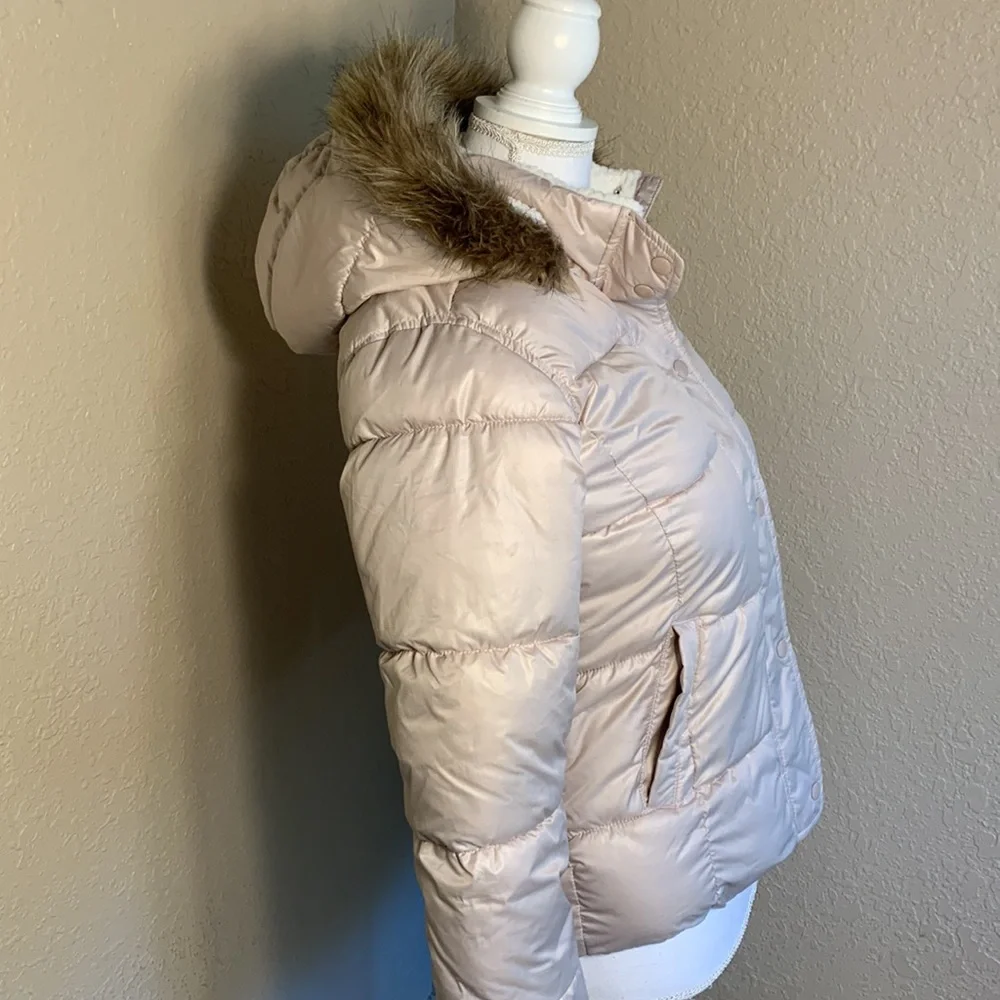 Old Navy Girls Puffer Jacket - Picture 3 of 7